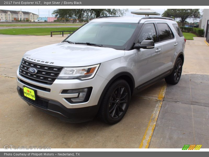 Ingot Silver / Ebony Black 2017 Ford Explorer XLT