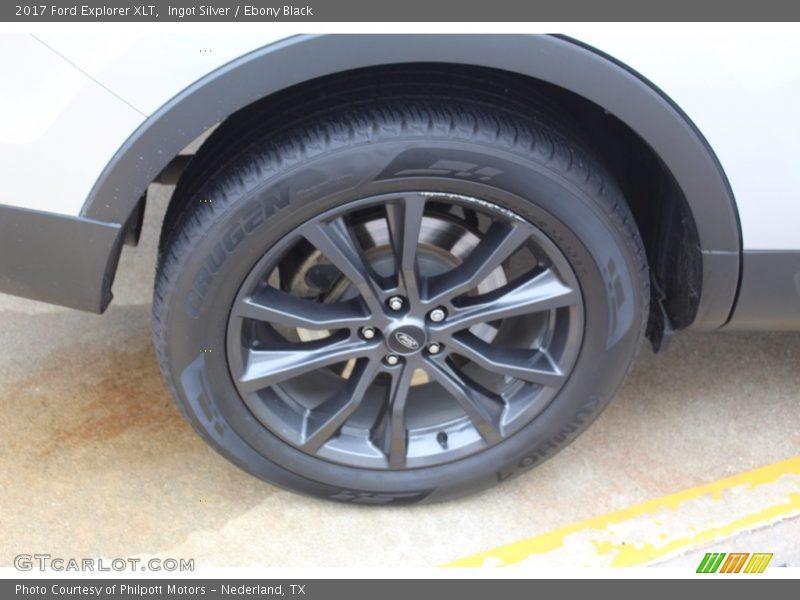Ingot Silver / Ebony Black 2017 Ford Explorer XLT