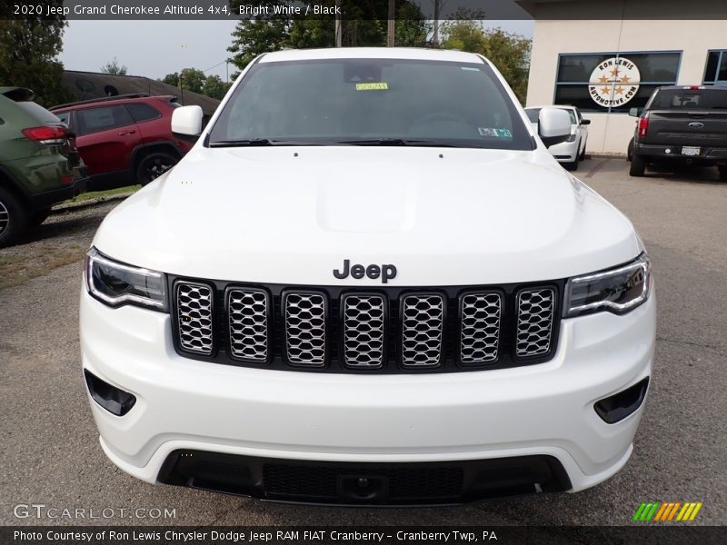 Bright White / Black 2020 Jeep Grand Cherokee Altitude 4x4