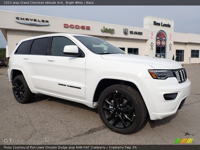 Bright White / Black 2020 Jeep Grand Cherokee Altitude 4x4