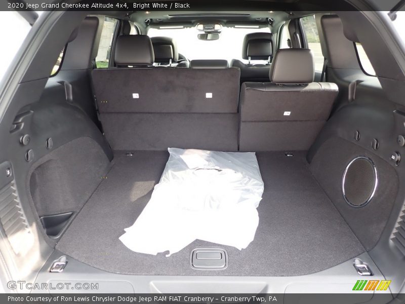 Bright White / Black 2020 Jeep Grand Cherokee Altitude 4x4