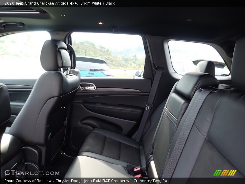 Bright White / Black 2020 Jeep Grand Cherokee Altitude 4x4