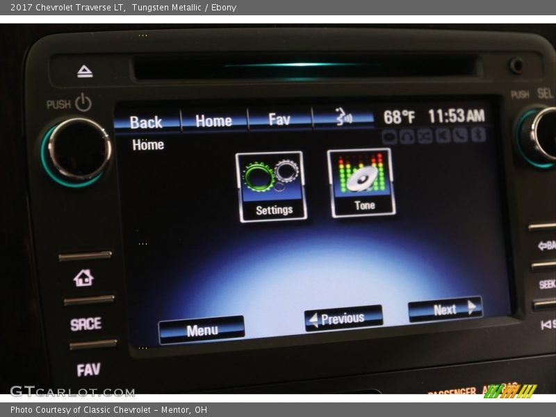 Tungsten Metallic / Ebony 2017 Chevrolet Traverse LT