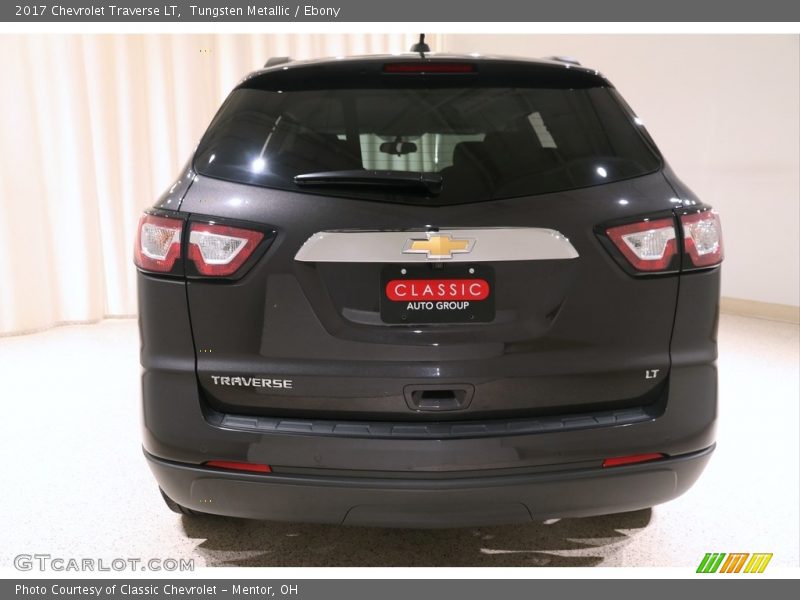 Tungsten Metallic / Ebony 2017 Chevrolet Traverse LT