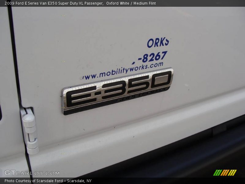 Oxford White / Medium Flint 2009 Ford E Series Van E350 Super Duty XL Passenger