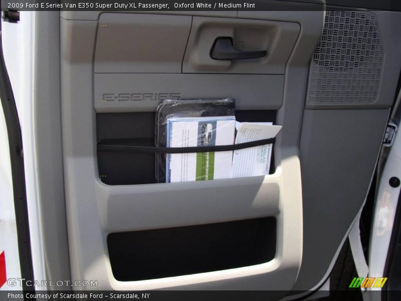 Oxford White / Medium Flint 2009 Ford E Series Van E350 Super Duty XL Passenger