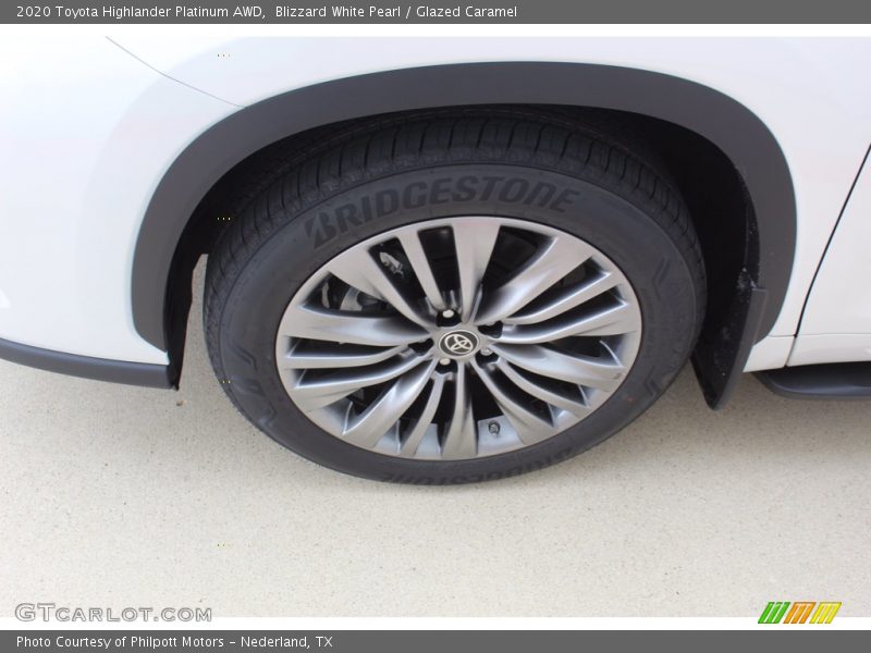 Blizzard White Pearl / Glazed Caramel 2020 Toyota Highlander Platinum AWD