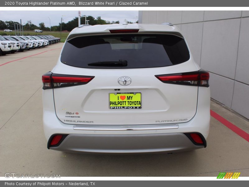 Blizzard White Pearl / Glazed Caramel 2020 Toyota Highlander Platinum AWD