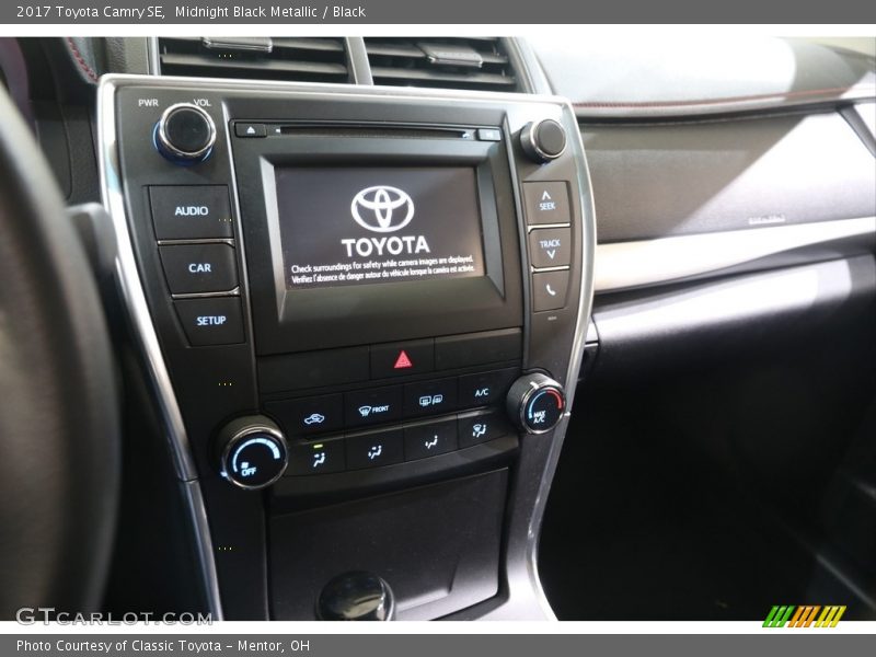 Midnight Black Metallic / Black 2017 Toyota Camry SE