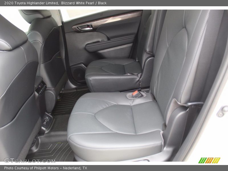 Blizzard White Pearl / Black 2020 Toyota Highlander Limited