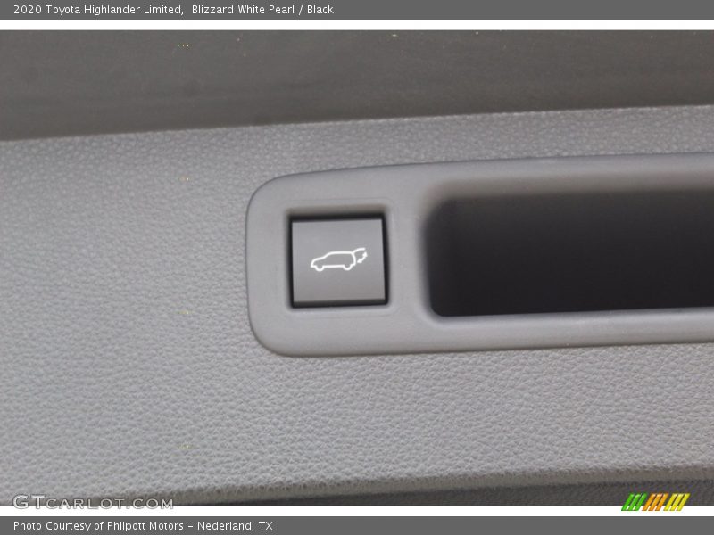Blizzard White Pearl / Black 2020 Toyota Highlander Limited