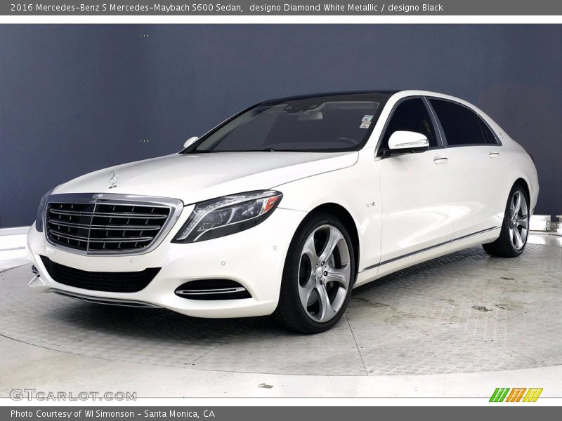 Front 3/4 View of 2016 S Mercedes-Maybach S600 Sedan