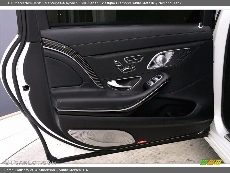 Door Panel of 2016 S Mercedes-Maybach S600 Sedan