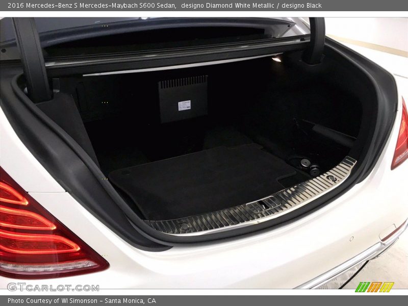  2016 S Mercedes-Maybach S600 Sedan Trunk