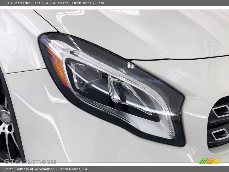 Cirrus White / Black 2018 Mercedes-Benz GLA 250 4Matic
