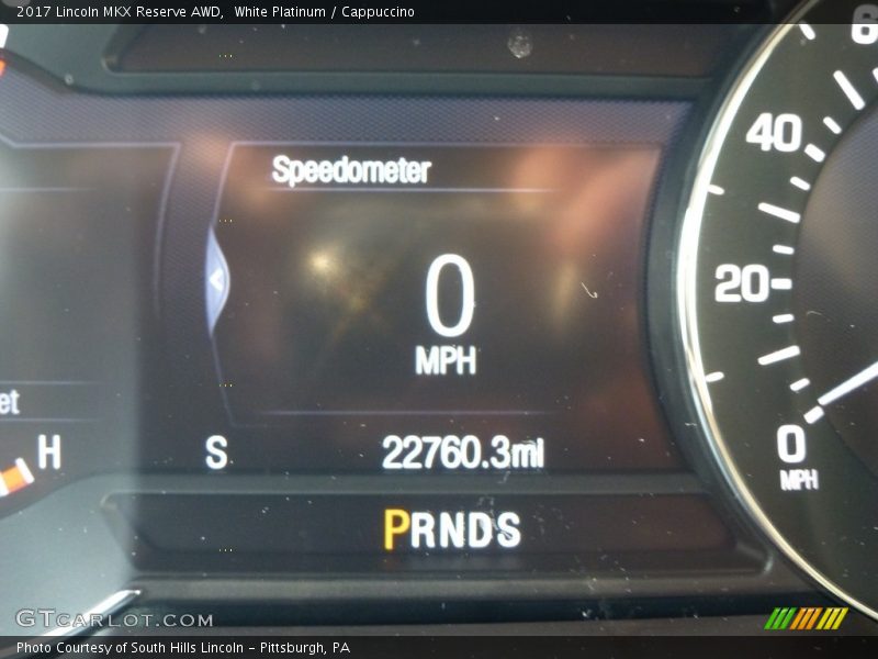 White Platinum / Cappuccino 2017 Lincoln MKX Reserve AWD