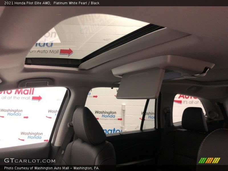 Platinum White Pearl / Black 2021 Honda Pilot Elite AWD