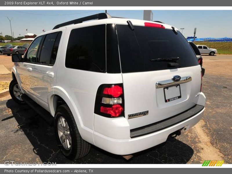 Oxford White / Camel 2009 Ford Explorer XLT 4x4