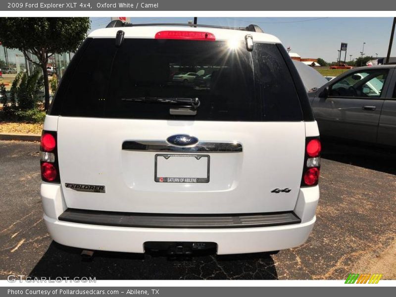 Oxford White / Camel 2009 Ford Explorer XLT 4x4