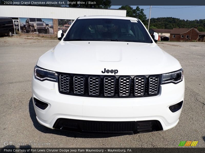 Bright White / Black 2020 Jeep Grand Cherokee Altitude 4x4