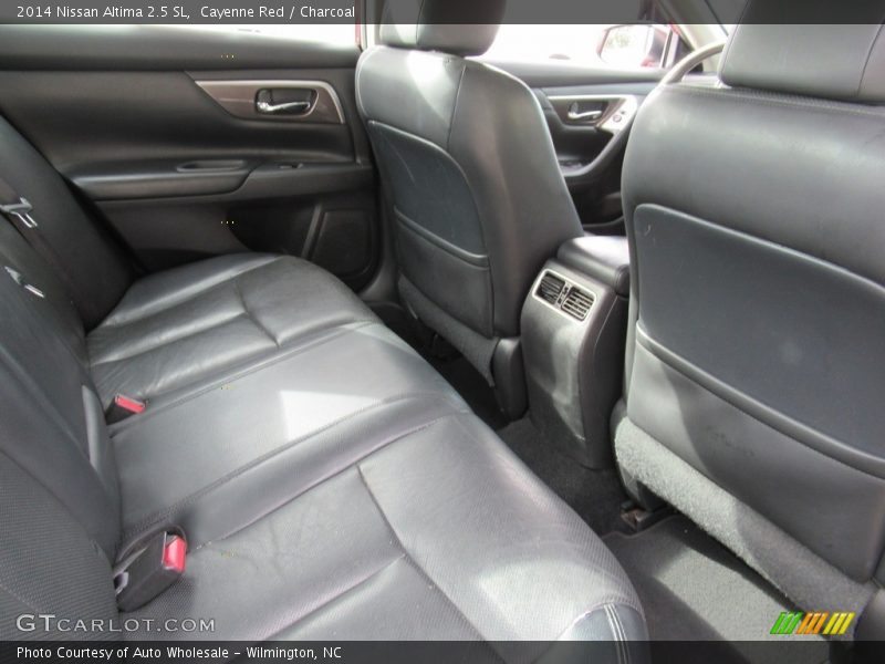 Cayenne Red / Charcoal 2014 Nissan Altima 2.5 SL