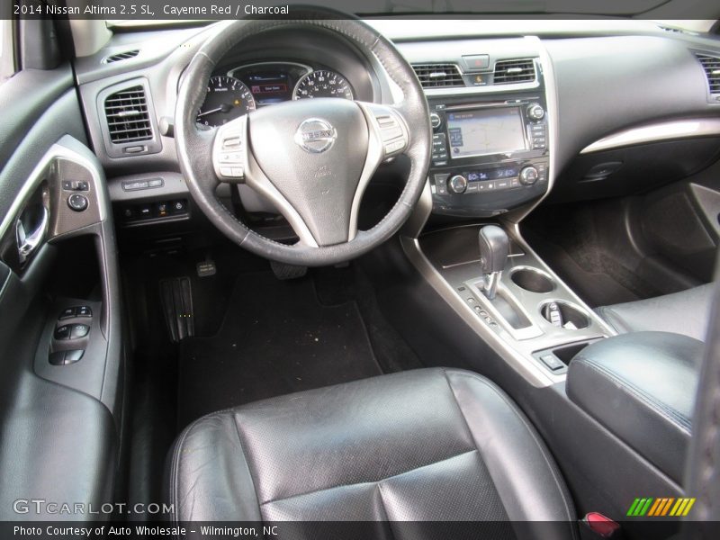 Cayenne Red / Charcoal 2014 Nissan Altima 2.5 SL