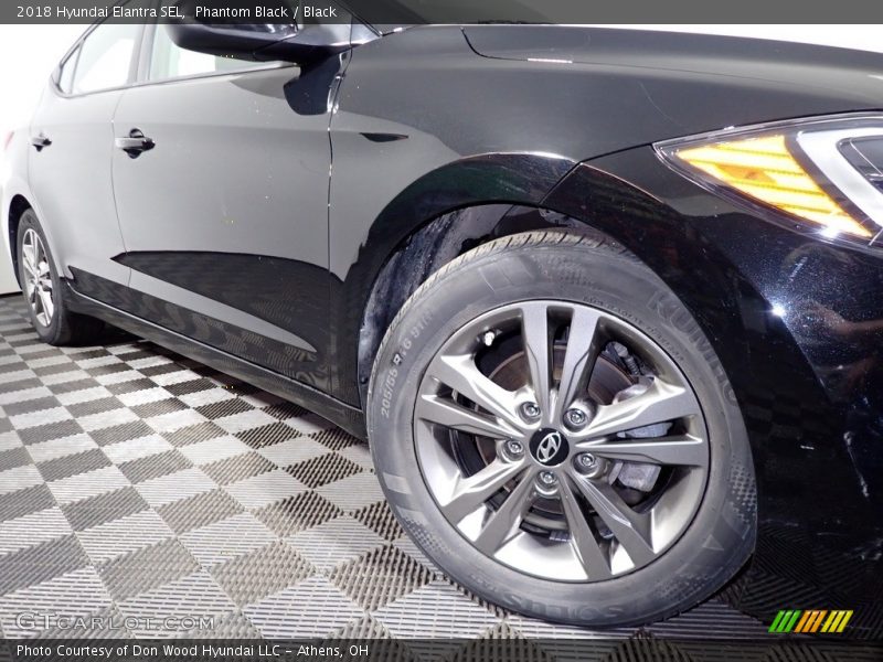 Phantom Black / Black 2018 Hyundai Elantra SEL