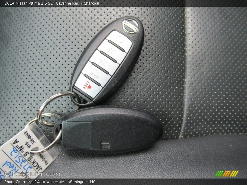 Cayenne Red / Charcoal 2014 Nissan Altima 2.5 SL