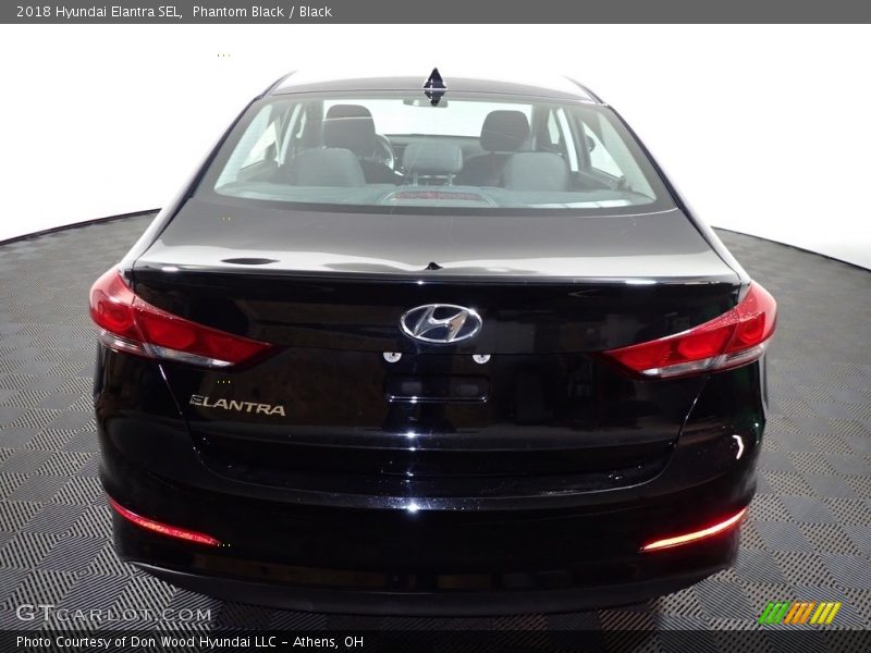 Phantom Black / Black 2018 Hyundai Elantra SEL