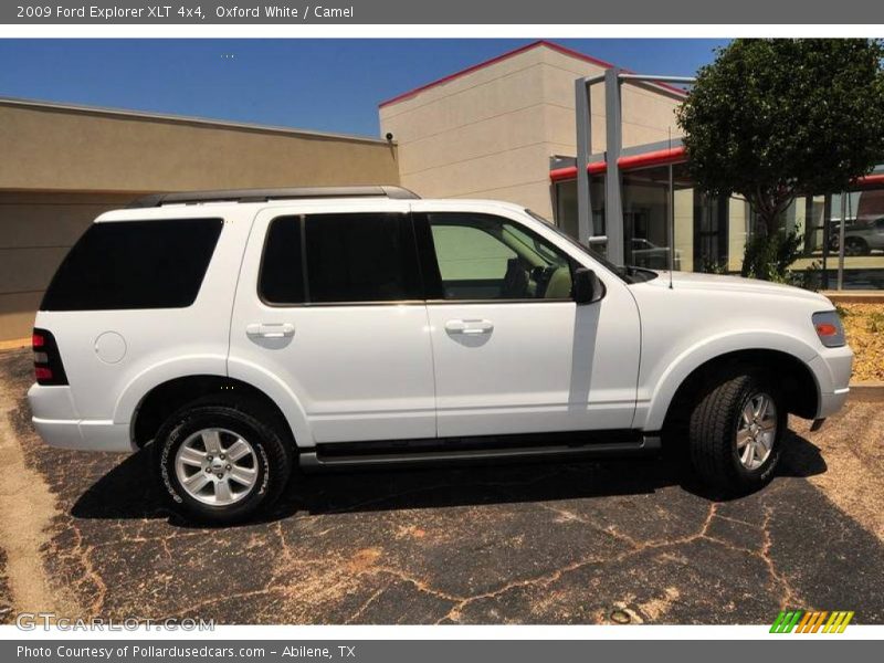 Oxford White / Camel 2009 Ford Explorer XLT 4x4