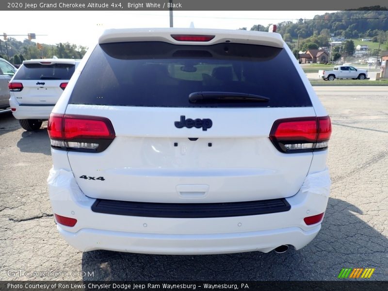 Bright White / Black 2020 Jeep Grand Cherokee Altitude 4x4