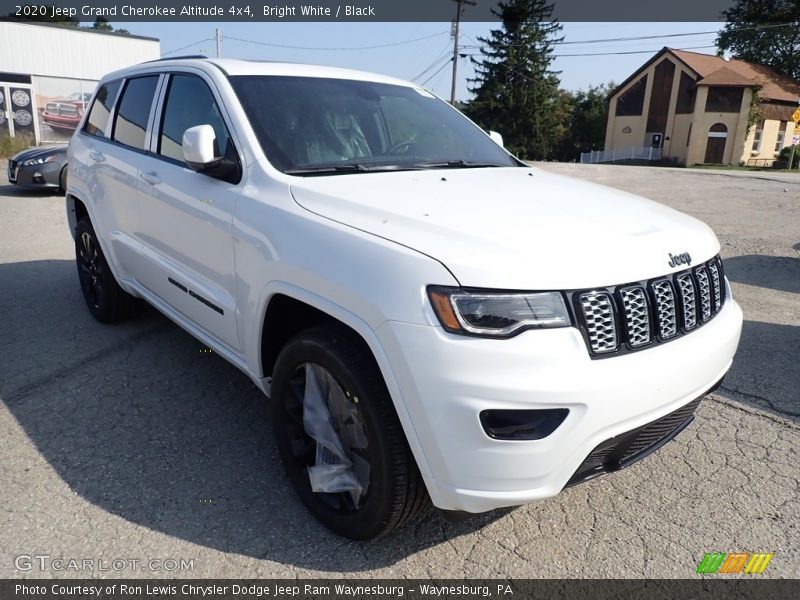 Bright White / Black 2020 Jeep Grand Cherokee Altitude 4x4