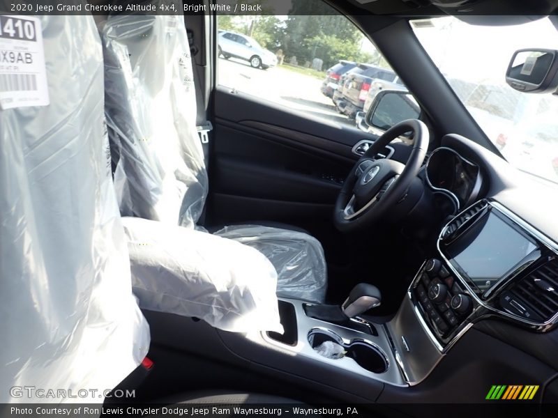 Bright White / Black 2020 Jeep Grand Cherokee Altitude 4x4