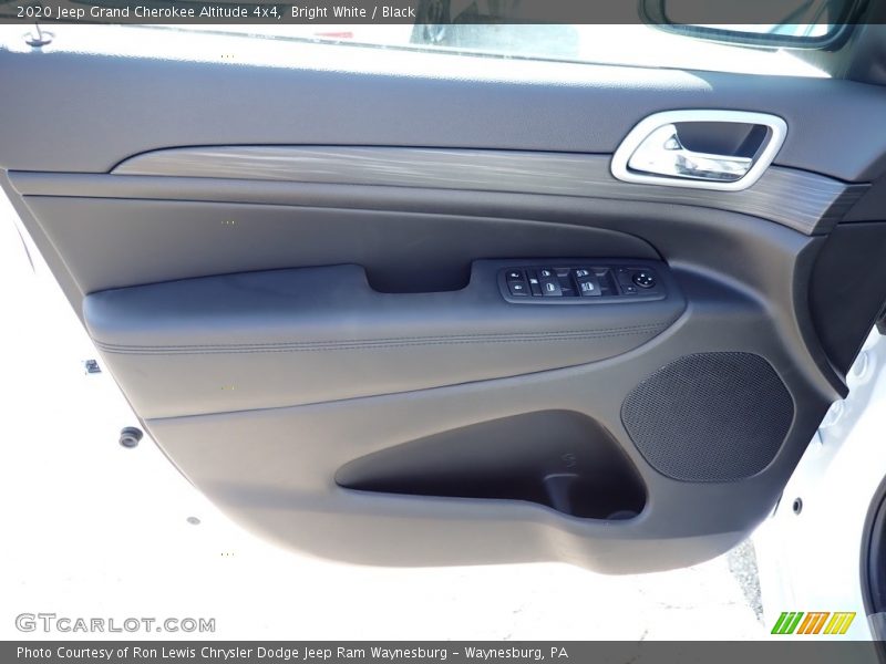 Bright White / Black 2020 Jeep Grand Cherokee Altitude 4x4