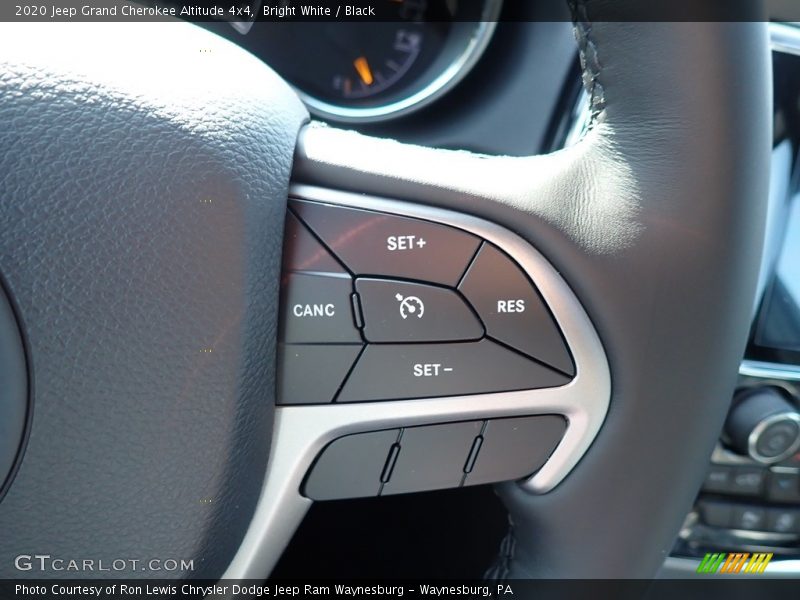 Bright White / Black 2020 Jeep Grand Cherokee Altitude 4x4