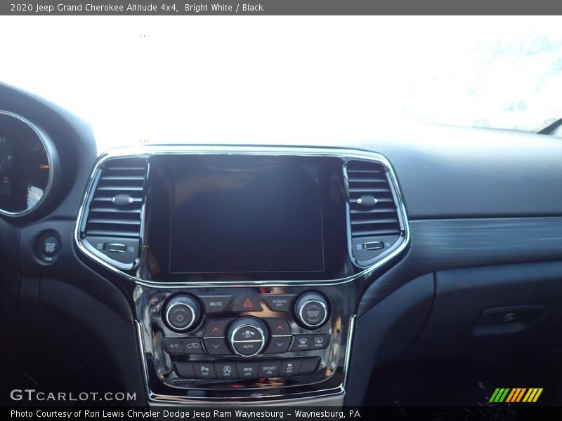 Bright White / Black 2020 Jeep Grand Cherokee Altitude 4x4