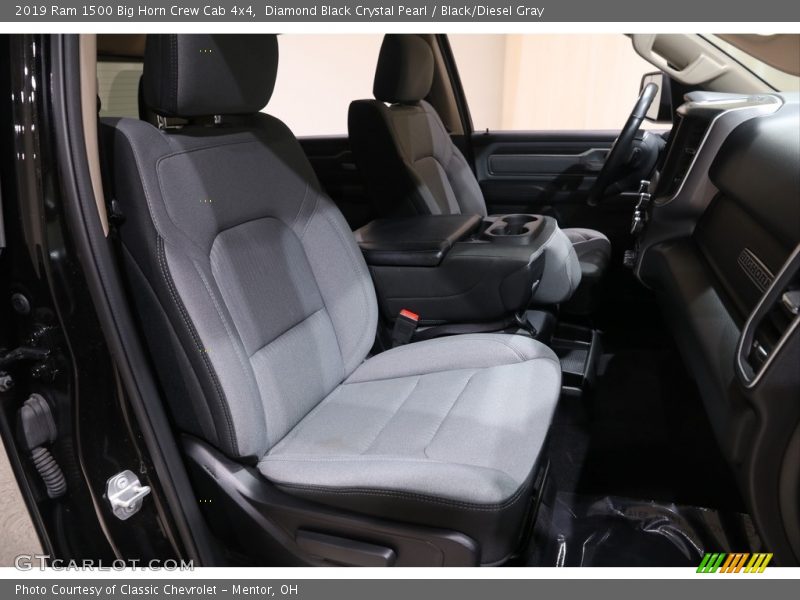 Diamond Black Crystal Pearl / Black/Diesel Gray 2019 Ram 1500 Big Horn Crew Cab 4x4