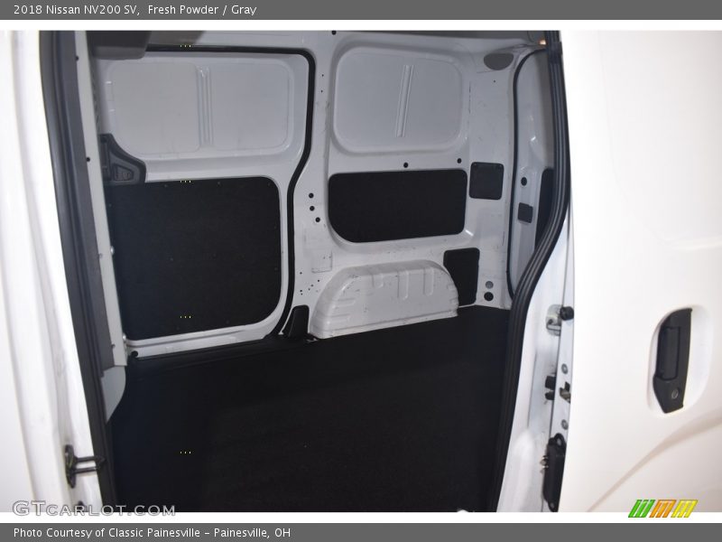 Fresh Powder / Gray 2018 Nissan NV200 SV