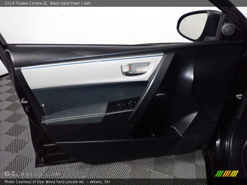 Black Sand Pearl / Ash 2014 Toyota Corolla LE