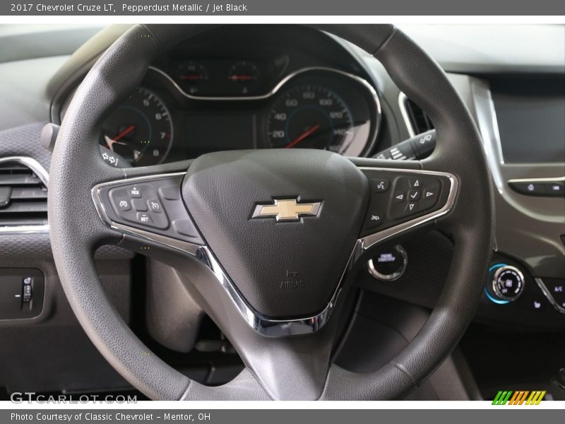 Pepperdust Metallic / Jet Black 2017 Chevrolet Cruze LT