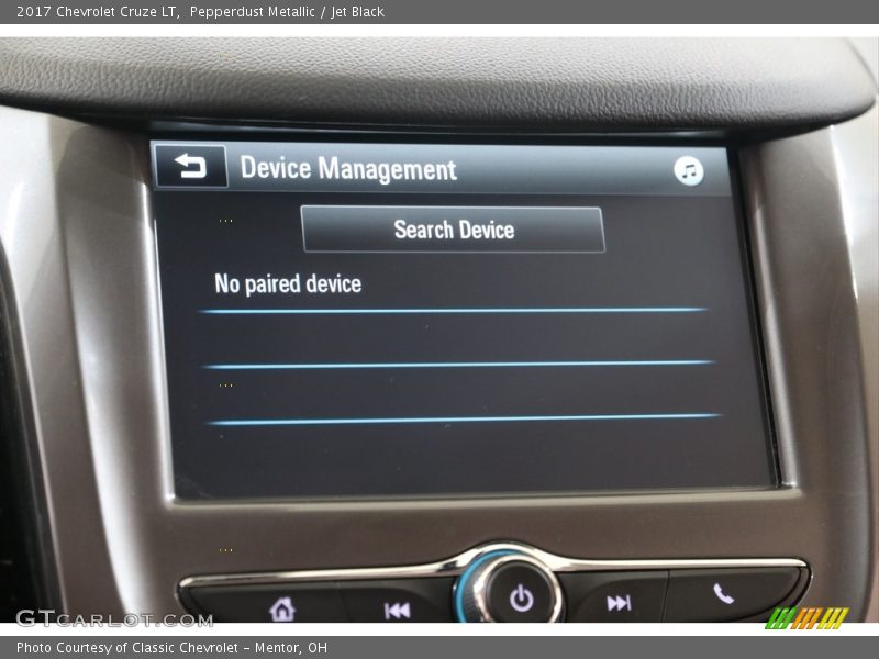Pepperdust Metallic / Jet Black 2017 Chevrolet Cruze LT