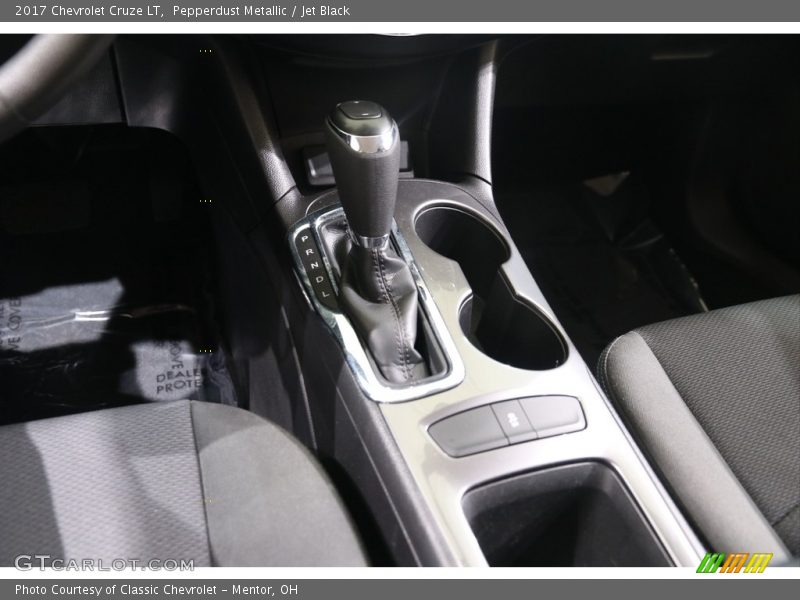 Pepperdust Metallic / Jet Black 2017 Chevrolet Cruze LT