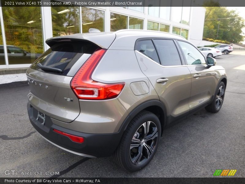 Pebble Grey Metallic / Blond/Charcoal 2021 Volvo XC40 T5 Inscription AWD
