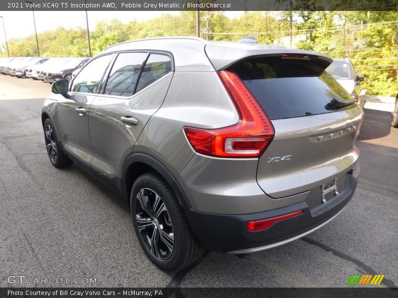 Pebble Grey Metallic / Blond/Charcoal 2021 Volvo XC40 T5 Inscription AWD