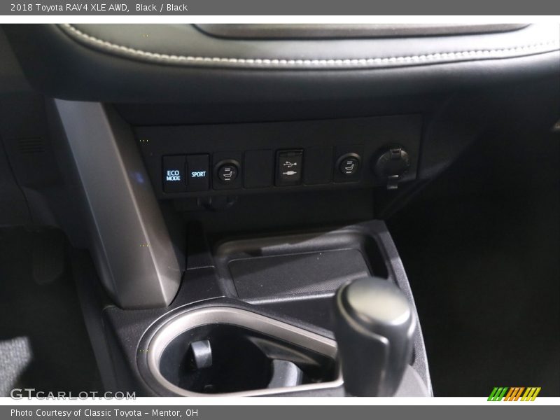 Black / Black 2018 Toyota RAV4 XLE AWD