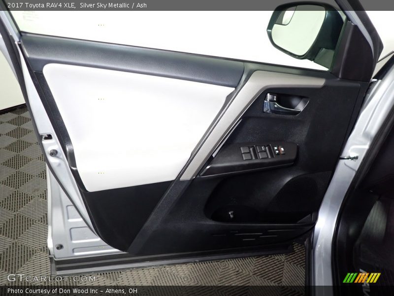 Silver Sky Metallic / Ash 2017 Toyota RAV4 XLE