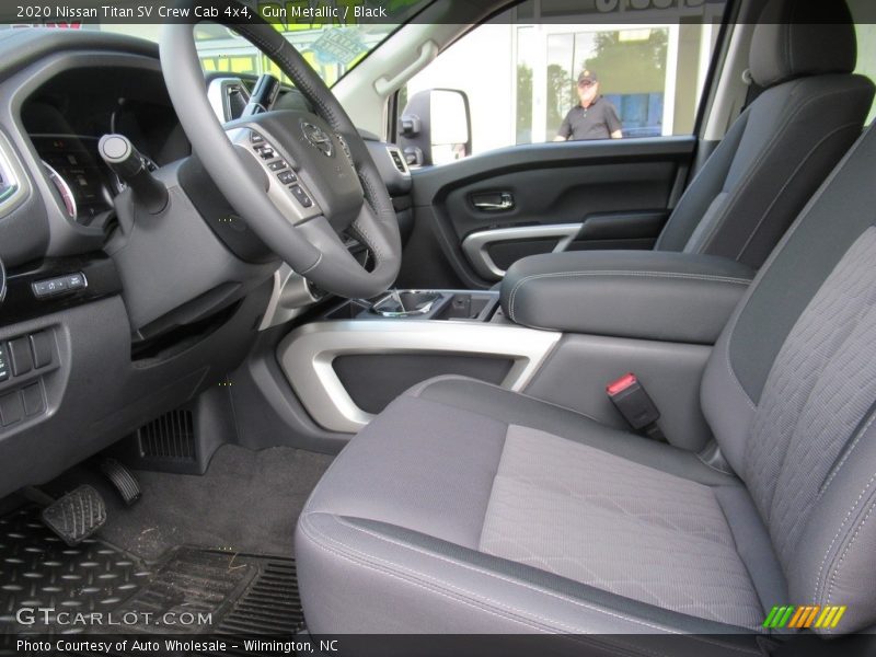  2020 Titan SV Crew Cab 4x4 Black Interior