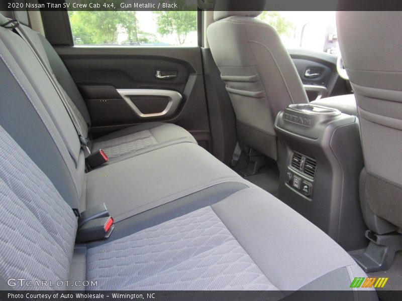 Gun Metallic / Black 2020 Nissan Titan SV Crew Cab 4x4