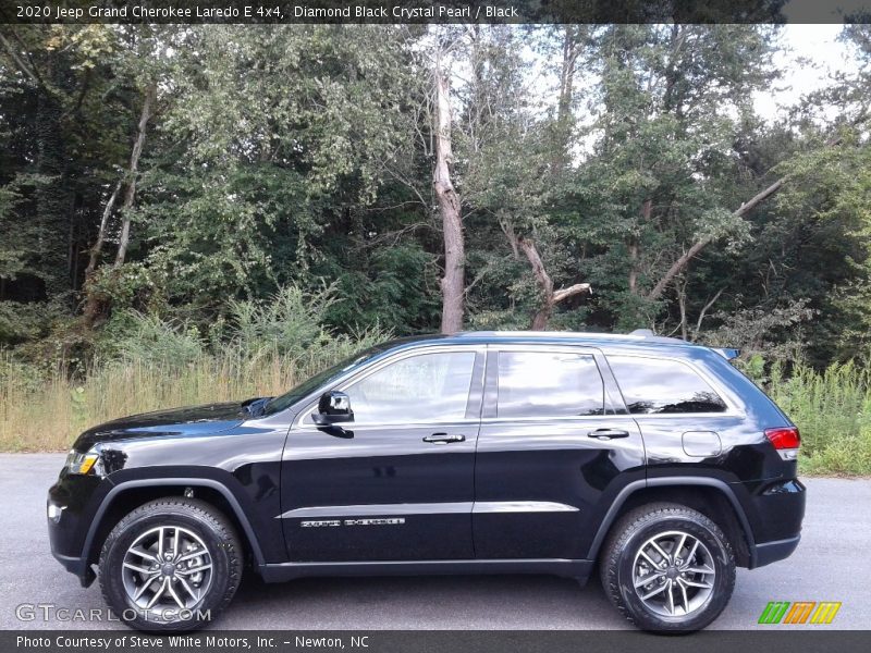 Diamond Black Crystal Pearl / Black 2020 Jeep Grand Cherokee Laredo E 4x4