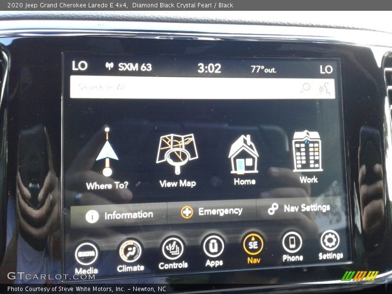 Diamond Black Crystal Pearl / Black 2020 Jeep Grand Cherokee Laredo E 4x4